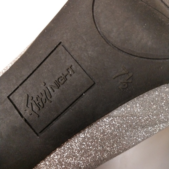 Fioni Night High Heels - Picture 6 of 7